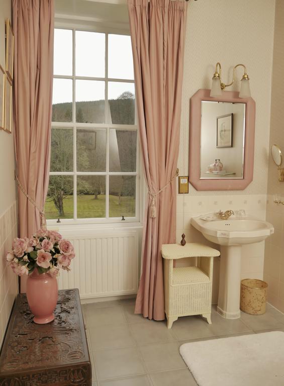 Deeside Country House Hotel Банкъри Стая снимка